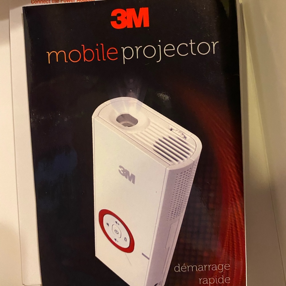 3M Mobile Projector - White